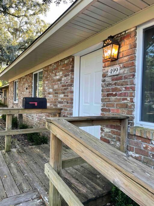 Feels Like Home Escape, 1/2 Mile To Beach Gulfport Esterno foto